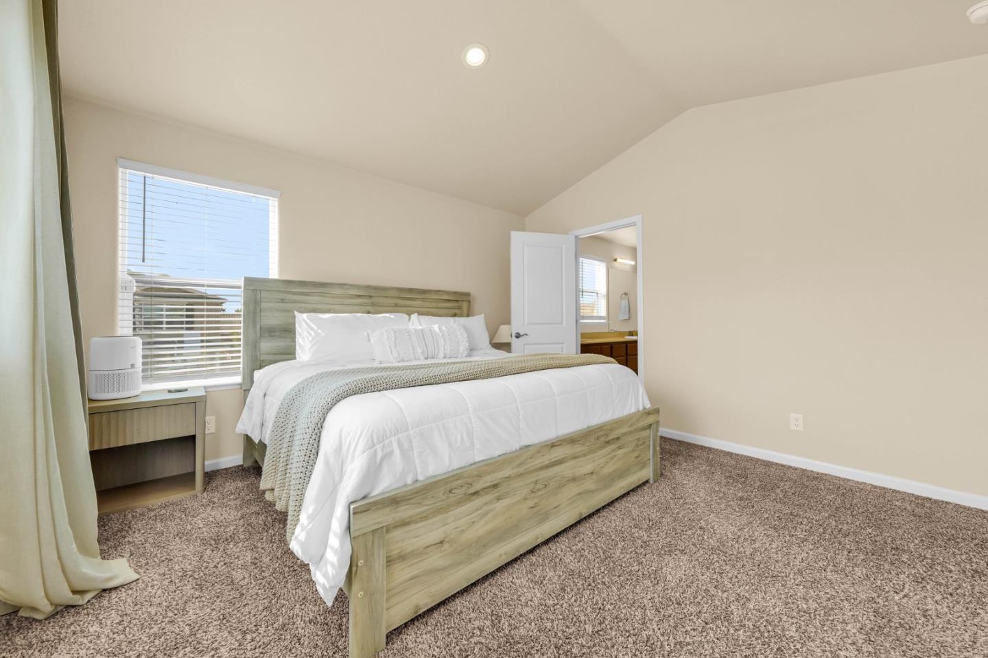 Detail Gallery Image 21 of 51 For 21 Sycamore St, Greenfield,  CA 93927 - 4 Beds | 2/1 Baths