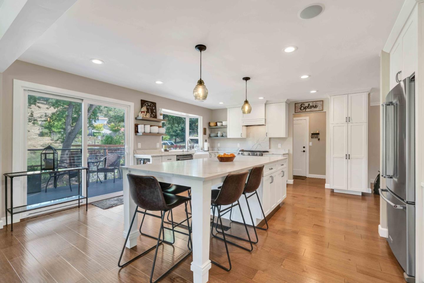 Detail Gallery Image 21 of 93 For 3480 White Oak Ct, Morgan Hill,  CA 95037 - 4 Beds | 2/1 Baths