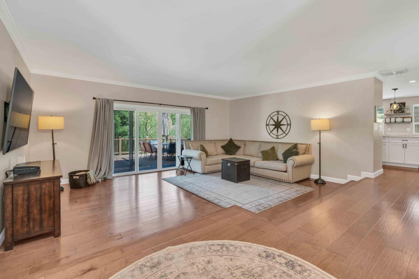 Detail Gallery Image 3 of 93 For 3480 White Oak Ct, Morgan Hill,  CA 95037 - 4 Beds | 2/1 Baths