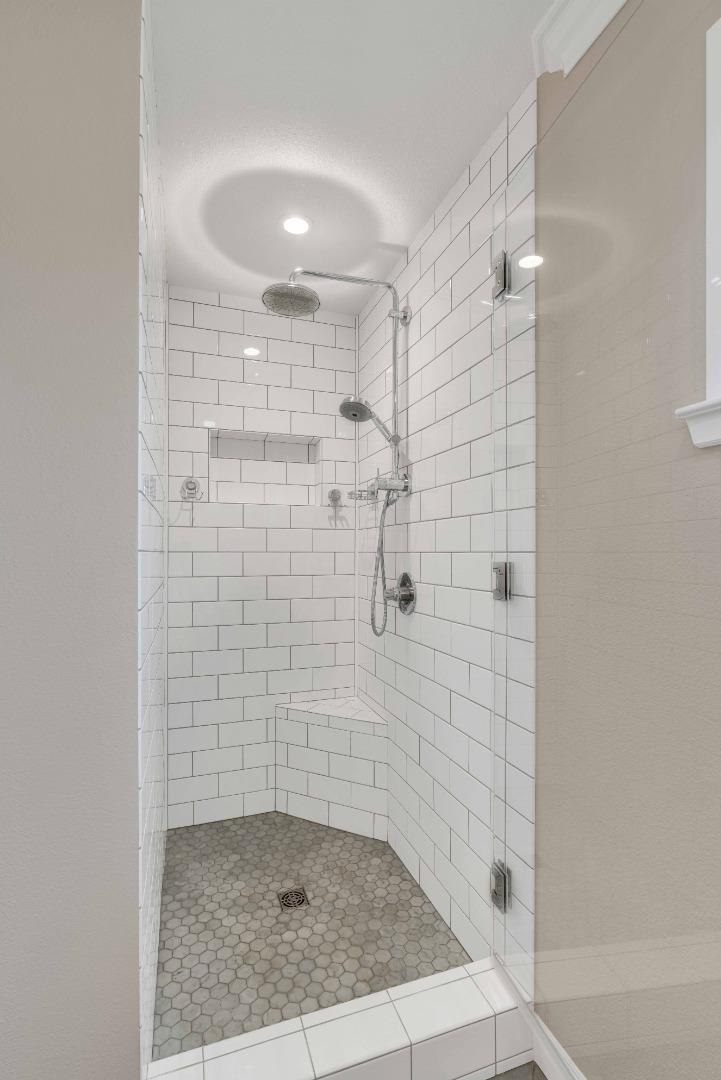 Detail Gallery Image 32 of 93 For 3480 White Oak Ct, Morgan Hill,  CA 95037 - 4 Beds | 2/1 Baths