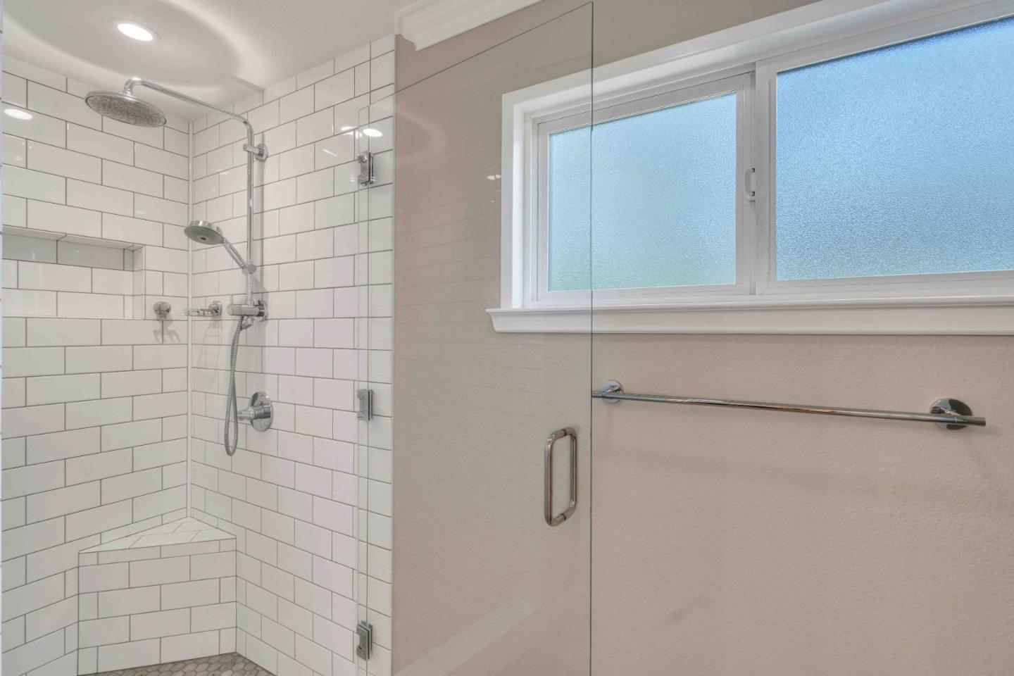 Detail Gallery Image 33 of 93 For 3480 White Oak Ct, Morgan Hill,  CA 95037 - 4 Beds | 2/1 Baths