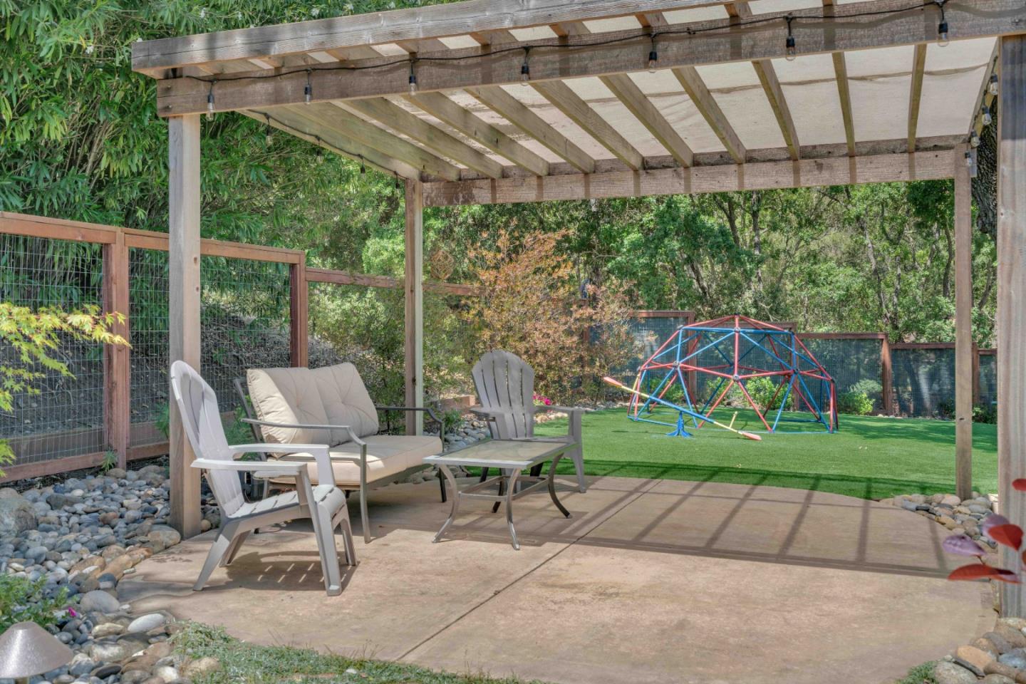 Detail Gallery Image 42 of 93 For 3480 White Oak Ct, Morgan Hill,  CA 95037 - 4 Beds | 2/1 Baths