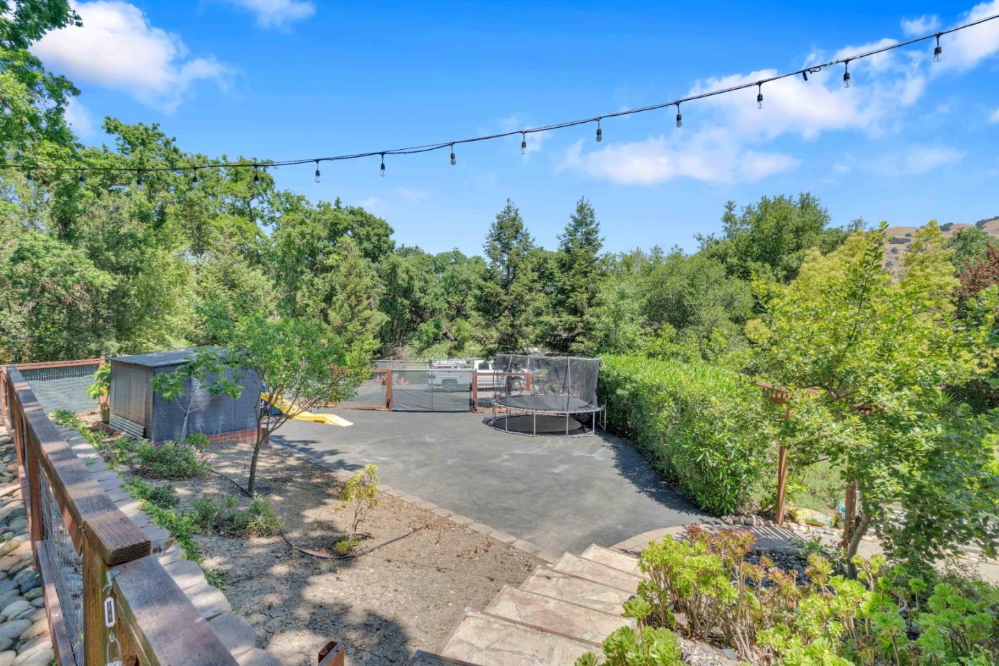 Detail Gallery Image 49 of 93 For 3480 White Oak Ct, Morgan Hill,  CA 95037 - 4 Beds | 2/1 Baths