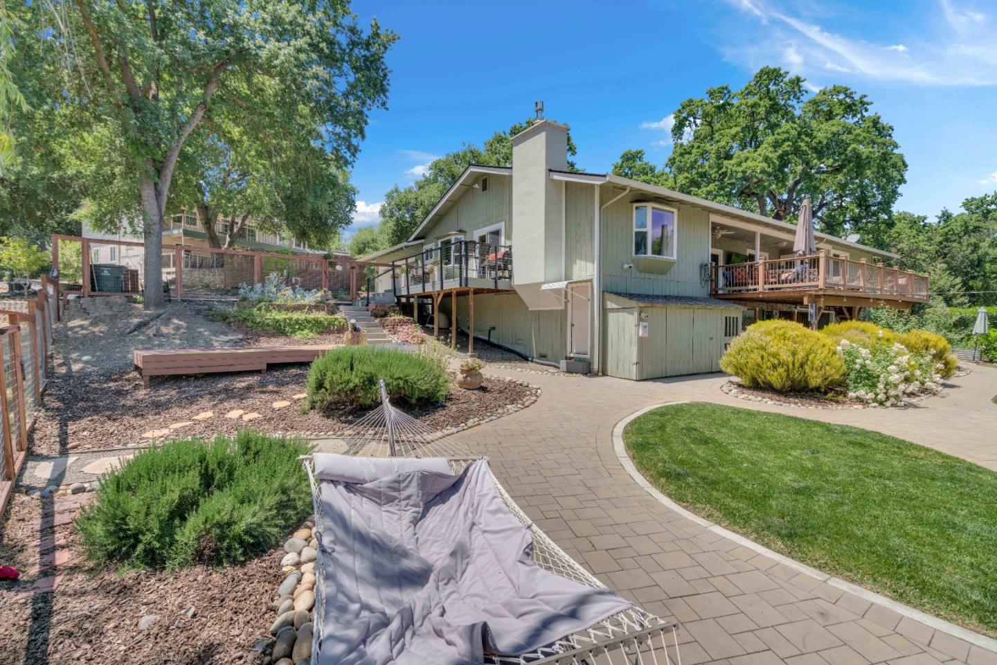 Detail Gallery Image 59 of 93 For 3480 White Oak Ct, Morgan Hill,  CA 95037 - 4 Beds | 2/1 Baths