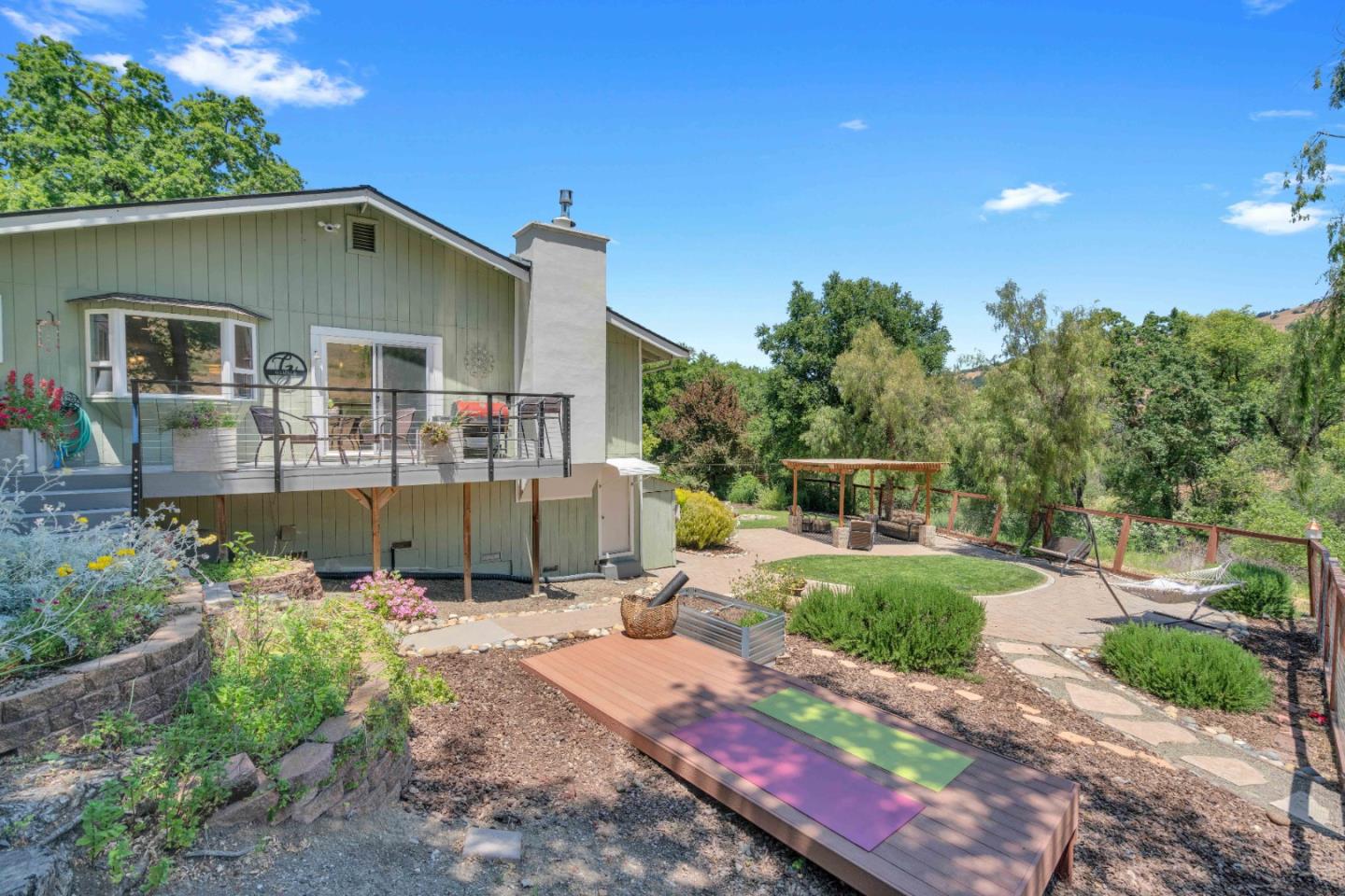 Detail Gallery Image 61 of 93 For 3480 White Oak Ct, Morgan Hill,  CA 95037 - 4 Beds | 2/1 Baths