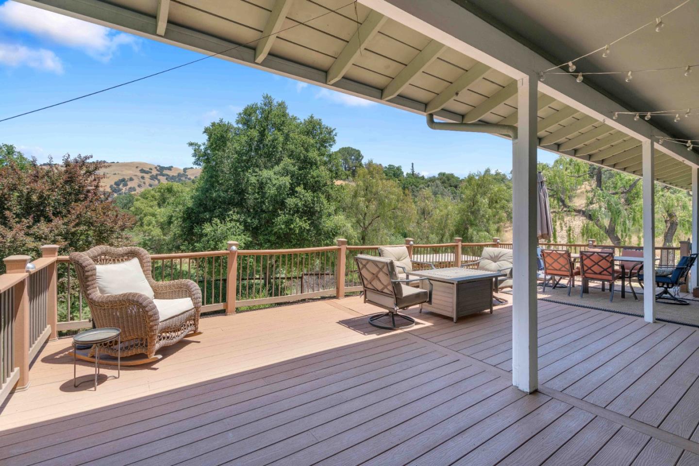 Detail Gallery Image 66 of 93 For 3480 White Oak Ct, Morgan Hill,  CA 95037 - 4 Beds | 2/1 Baths