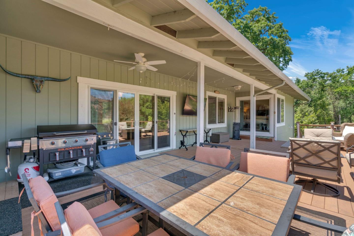 Detail Gallery Image 68 of 93 For 3480 White Oak Ct, Morgan Hill,  CA 95037 - 4 Beds | 2/1 Baths