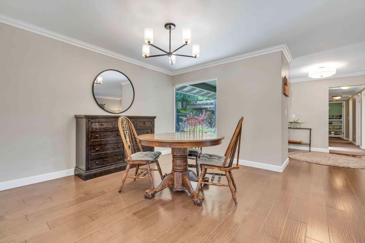 Detail Gallery Image 7 of 93 For 3480 White Oak Ct, Morgan Hill,  CA 95037 - 4 Beds | 2/1 Baths