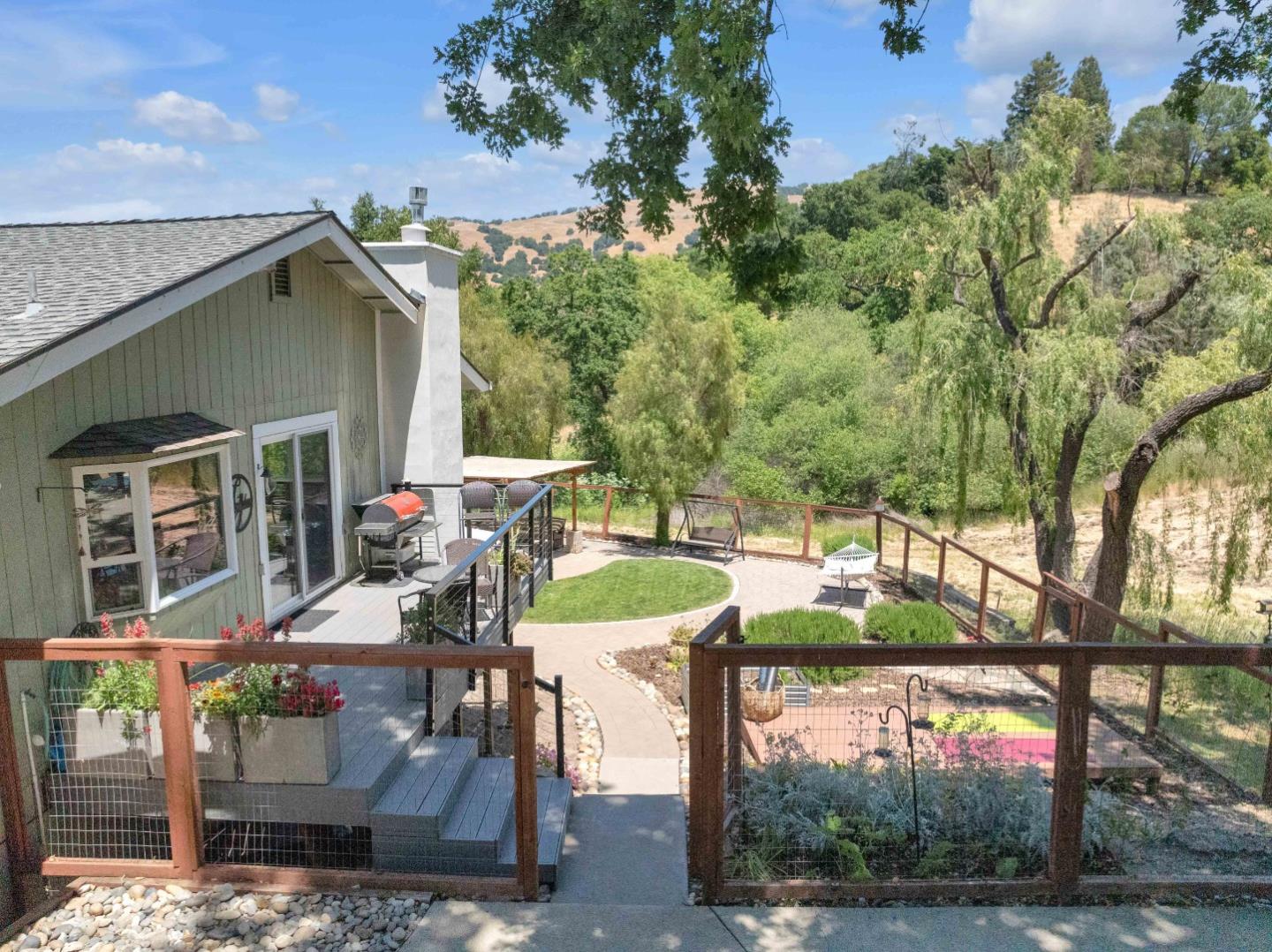 Detail Gallery Image 75 of 93 For 3480 White Oak Ct, Morgan Hill,  CA 95037 - 4 Beds | 2/1 Baths