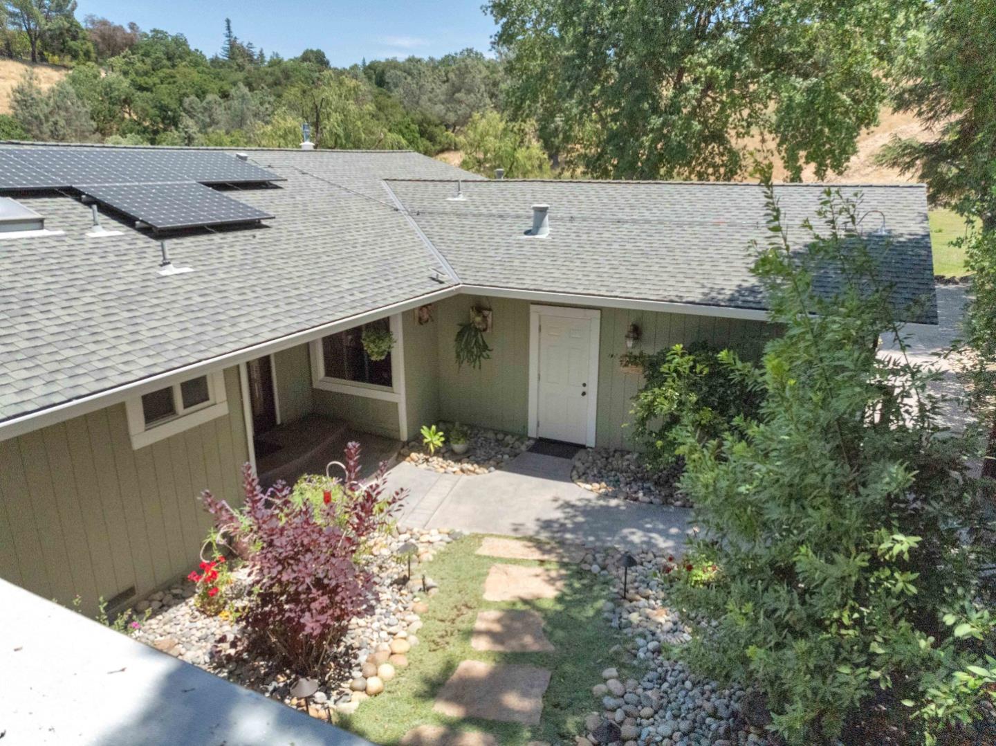 Detail Gallery Image 86 of 93 For 3480 White Oak Ct, Morgan Hill,  CA 95037 - 4 Beds | 2/1 Baths