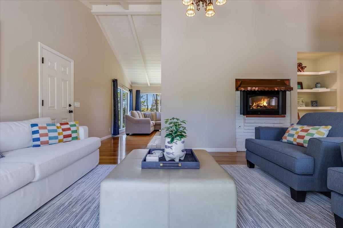 Detail Gallery Image 12 of 46 For 4117 Sunridge Rd, Pebble Beach,  CA 93953 - 4 Beds | 3 Baths