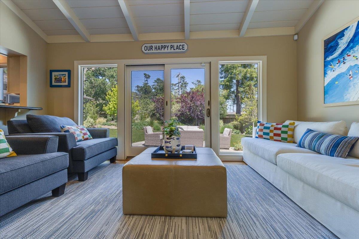 Detail Gallery Image 14 of 46 For 4117 Sunridge Rd, Pebble Beach,  CA 93953 - 4 Beds | 3 Baths