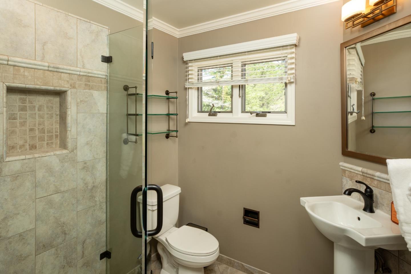 Detail Gallery Image 17 of 46 For 4117 Sunridge Rd, Pebble Beach,  CA 93953 - 4 Beds | 3 Baths