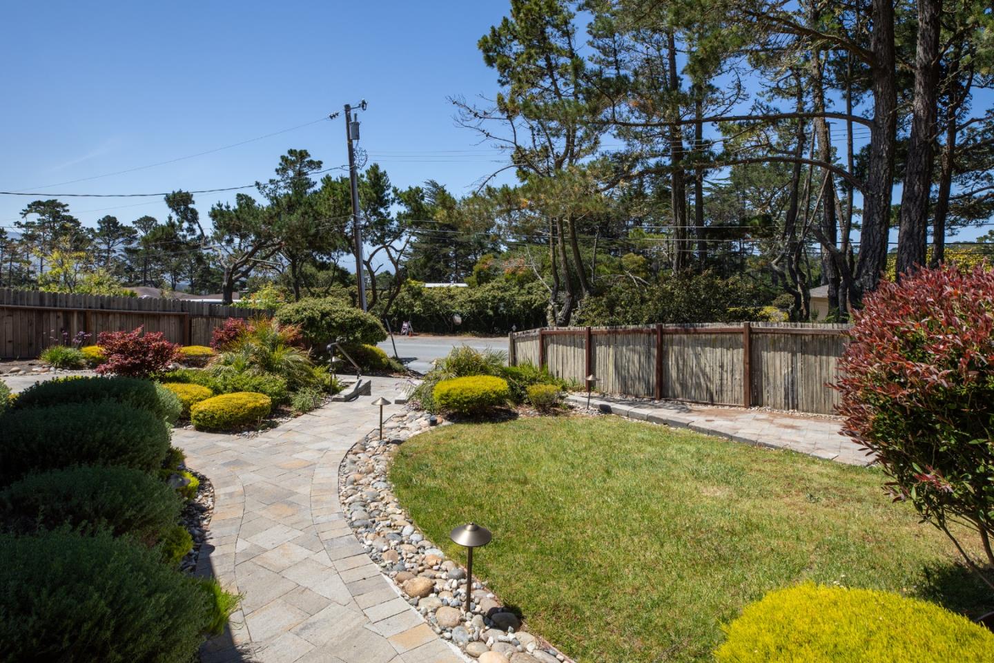 Detail Gallery Image 2 of 46 For 4117 Sunridge Rd, Pebble Beach,  CA 93953 - 4 Beds | 3 Baths