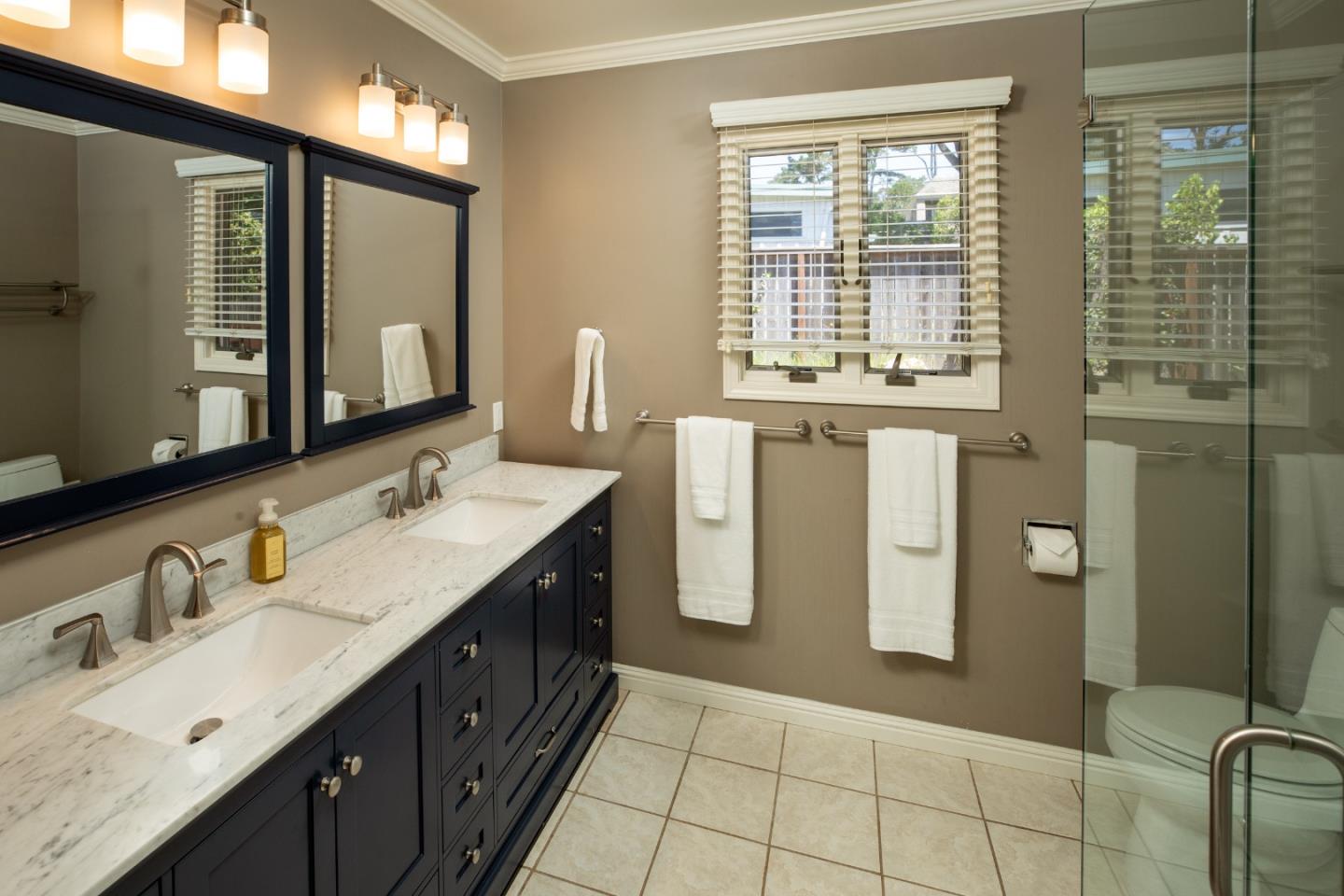 Detail Gallery Image 22 of 46 For 4117 Sunridge Rd, Pebble Beach,  CA 93953 - 4 Beds | 3 Baths