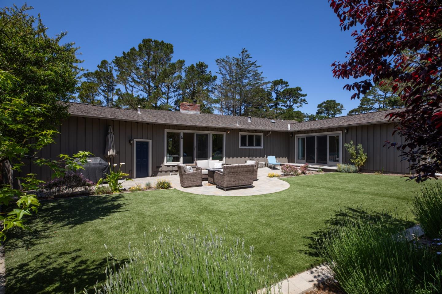 Detail Gallery Image 27 of 46 For 4117 Sunridge Rd, Pebble Beach,  CA 93953 - 4 Beds | 3 Baths