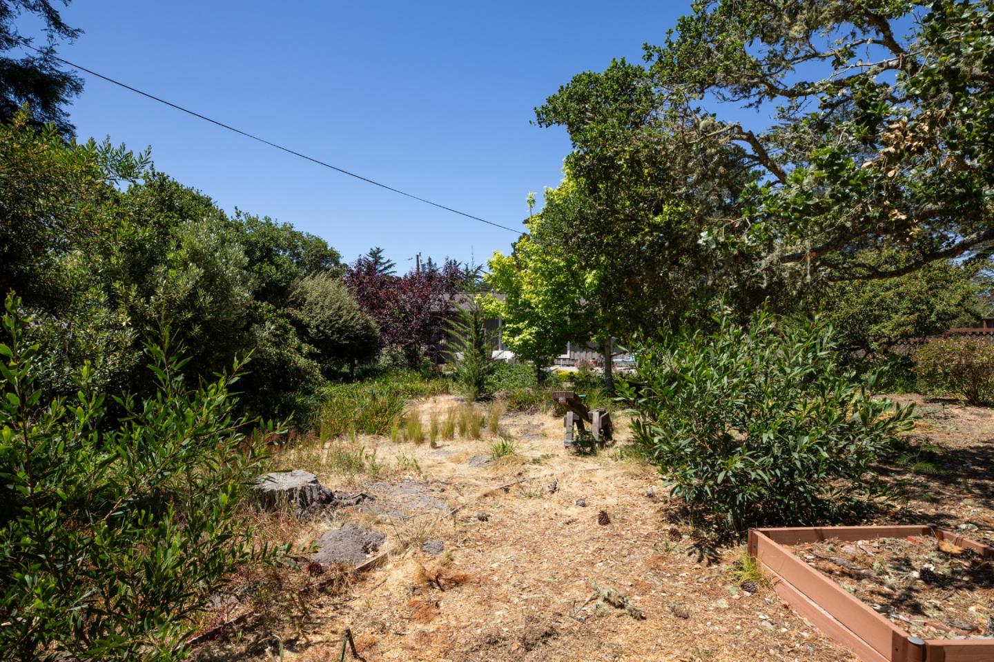 Detail Gallery Image 34 of 46 For 4117 Sunridge Rd, Pebble Beach,  CA 93953 - 4 Beds | 3 Baths