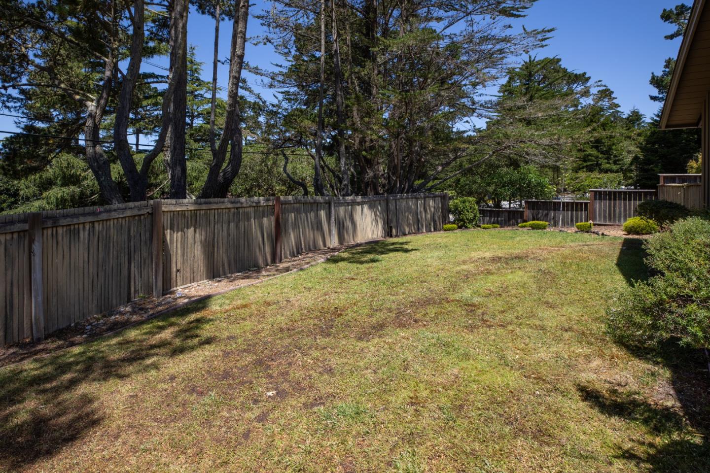 Detail Gallery Image 38 of 46 For 4117 Sunridge Rd, Pebble Beach,  CA 93953 - 4 Beds | 3 Baths
