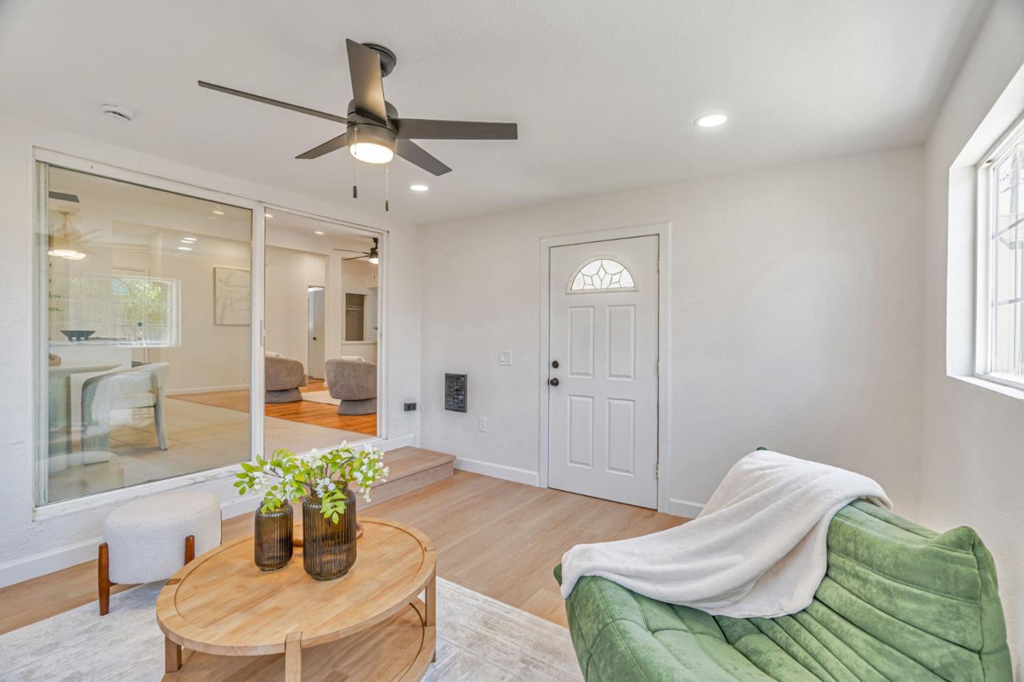 Detail Gallery Image 11 of 28 For 3332 Pepper Tree Ln, San Jose,  CA 95127 - 3 Beds | 1/1 Baths