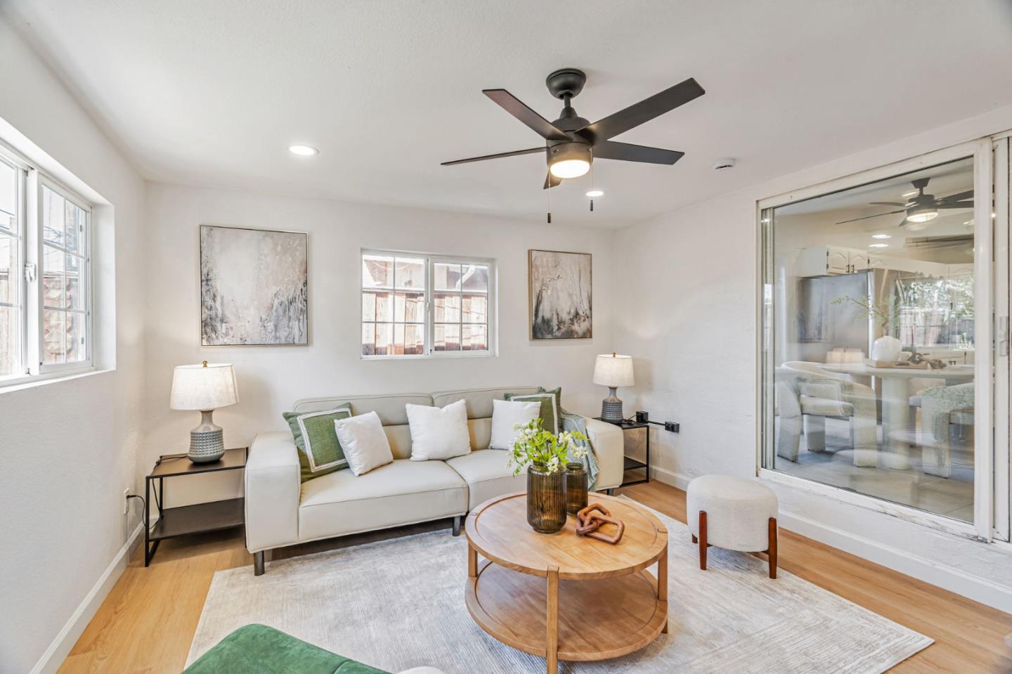 Detail Gallery Image 12 of 28 For 3332 Pepper Tree Ln, San Jose,  CA 95127 - 3 Beds | 1/1 Baths