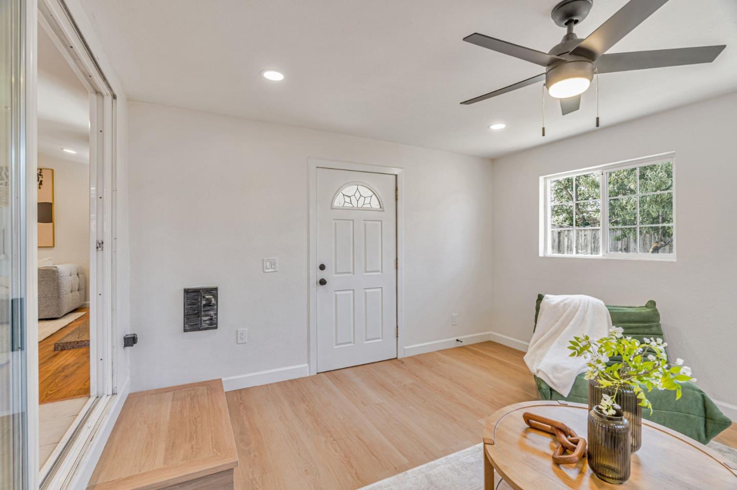 Detail Gallery Image 13 of 28 For 3332 Pepper Tree Ln, San Jose,  CA 95127 - 3 Beds | 1/1 Baths