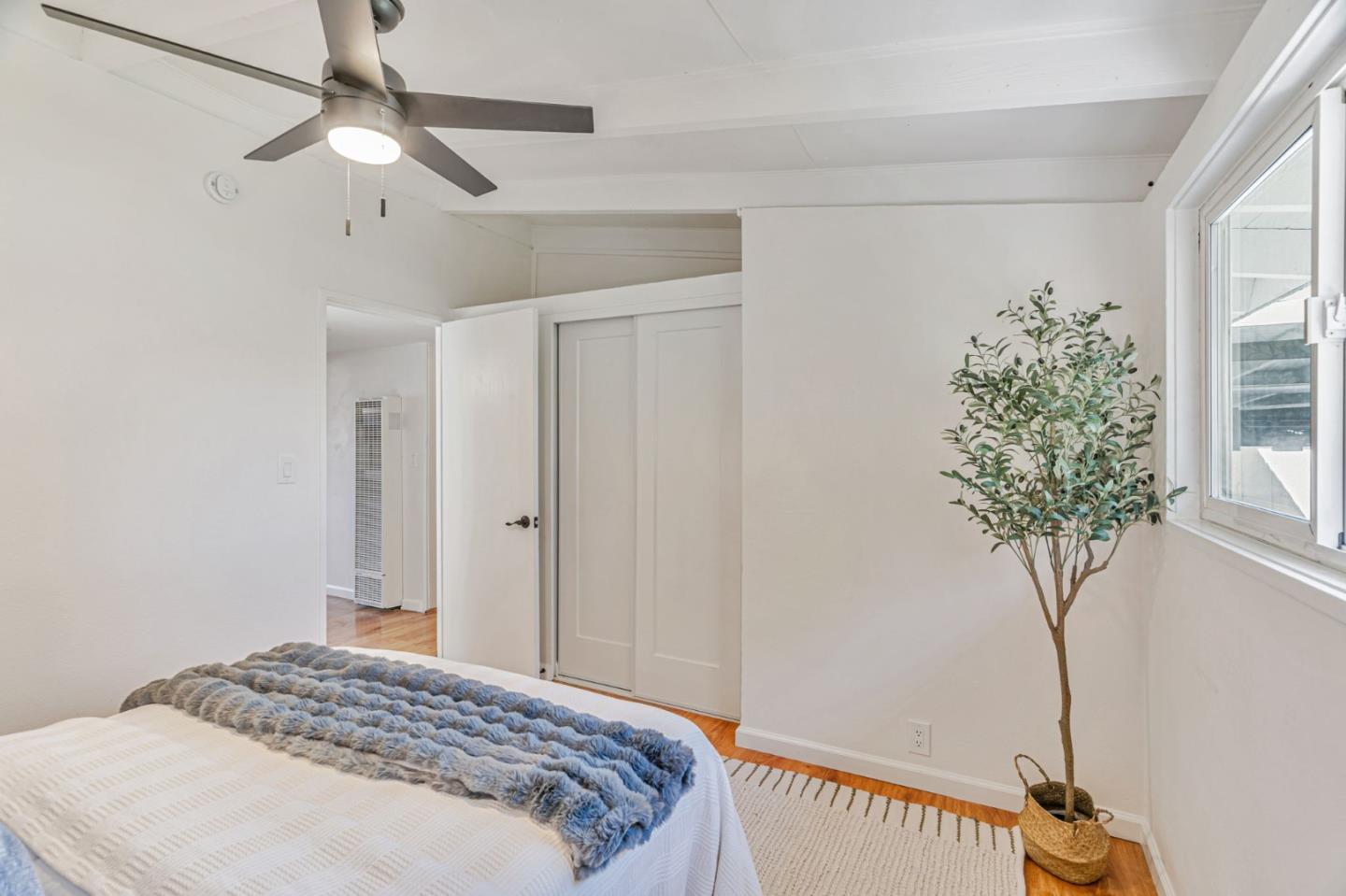 Detail Gallery Image 17 of 28 For 3332 Pepper Tree Ln, San Jose,  CA 95127 - 3 Beds | 1/1 Baths