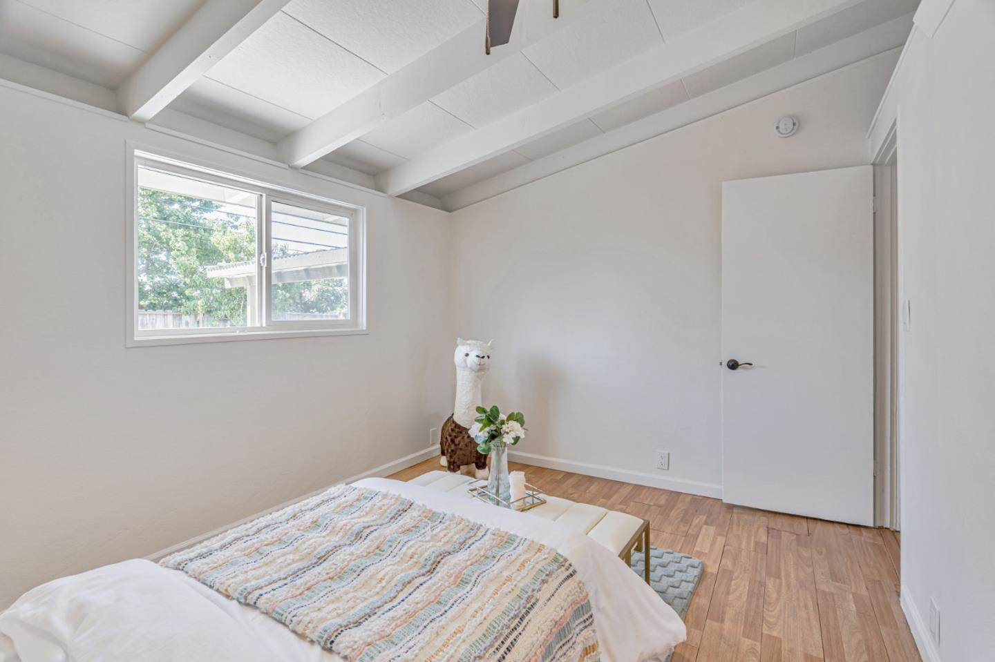 Detail Gallery Image 19 of 28 For 3332 Pepper Tree Ln, San Jose,  CA 95127 - 3 Beds | 1/1 Baths