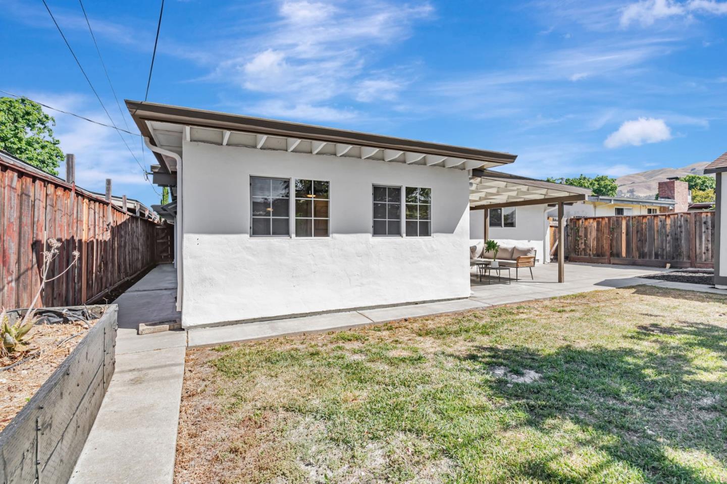 Detail Gallery Image 28 of 28 For 3332 Pepper Tree Ln, San Jose,  CA 95127 - 3 Beds | 1/1 Baths