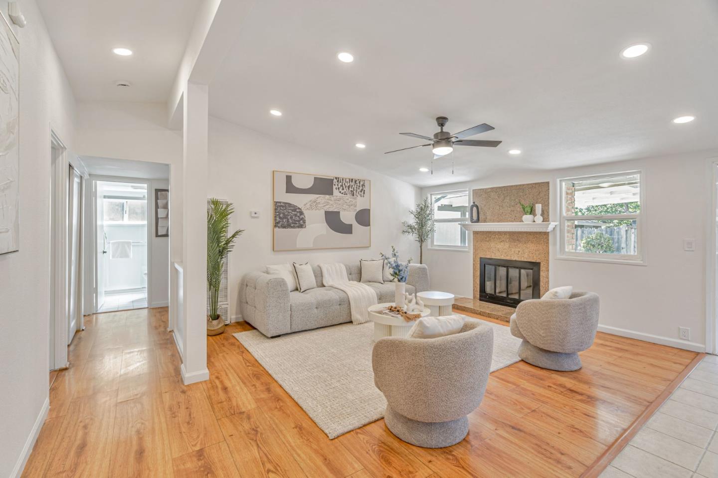 Detail Gallery Image 3 of 28 For 3332 Pepper Tree Ln, San Jose,  CA 95127 - 3 Beds | 1/1 Baths