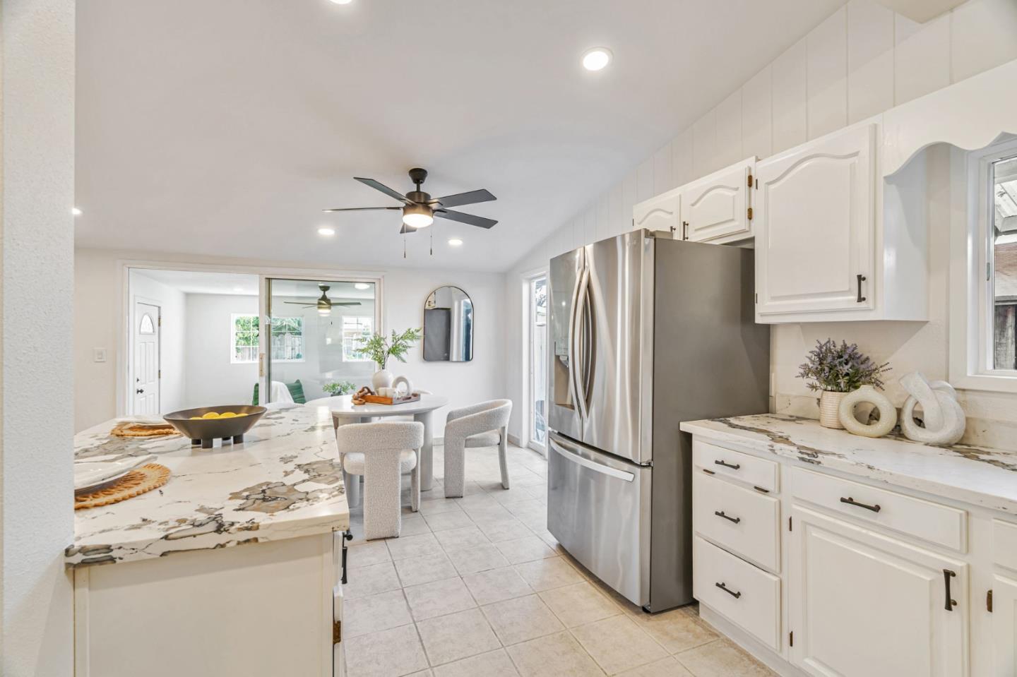 Detail Gallery Image 9 of 28 For 3332 Pepper Tree Ln, San Jose,  CA 95127 - 3 Beds | 1/1 Baths