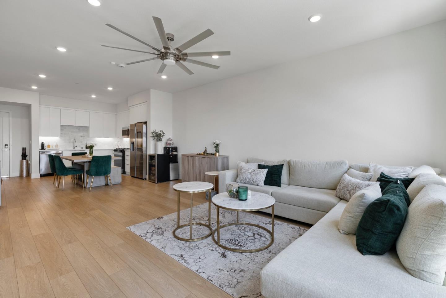 Detail Gallery Image 10 of 70 For 3698 Vision Cmn #318,  Fremont,  CA 94538 - 1 Beds | 1 Baths