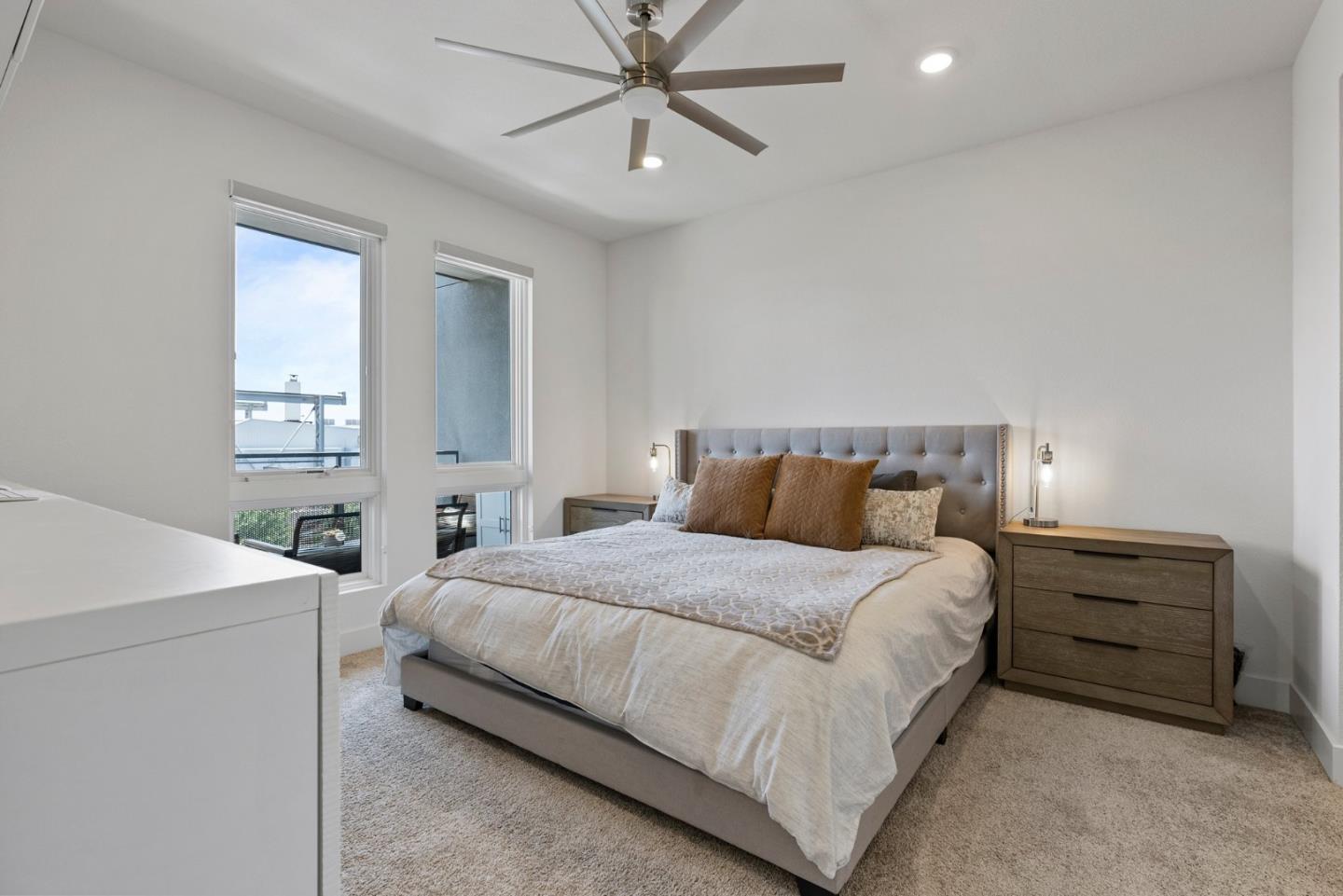 Detail Gallery Image 11 of 70 For 3698 Vision Cmn #318,  Fremont,  CA 94538 - 1 Beds | 1 Baths