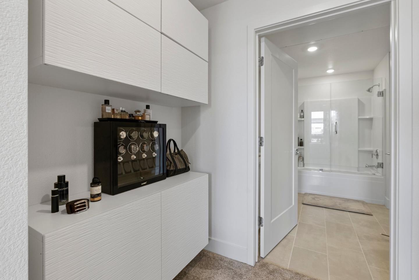 Detail Gallery Image 14 of 70 For 3698 Vision Cmn #318,  Fremont,  CA 94538 - 1 Beds | 1 Baths