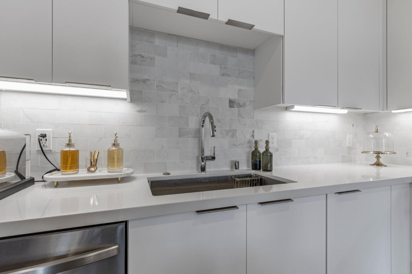 Detail Gallery Image 22 of 70 For 3698 Vision Cmn #318,  Fremont,  CA 94538 - 1 Beds | 1 Baths