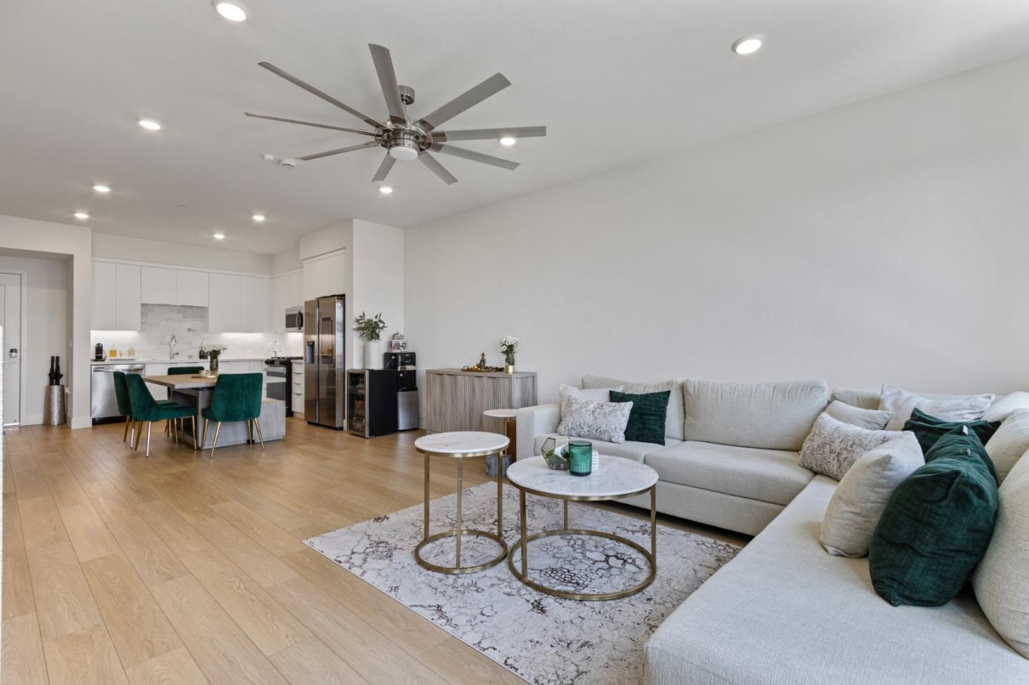 Detail Gallery Image 27 of 70 For 3698 Vision Cmn #318,  Fremont,  CA 94538 - 1 Beds | 1 Baths