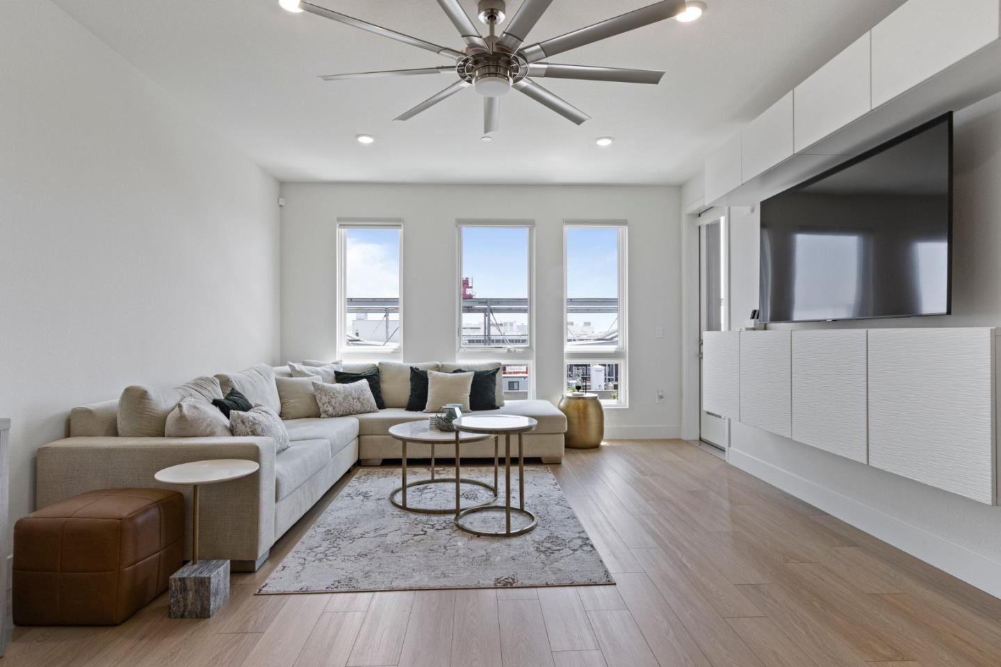 Detail Gallery Image 29 of 70 For 3698 Vision Cmn #318,  Fremont,  CA 94538 - 1 Beds | 1 Baths
