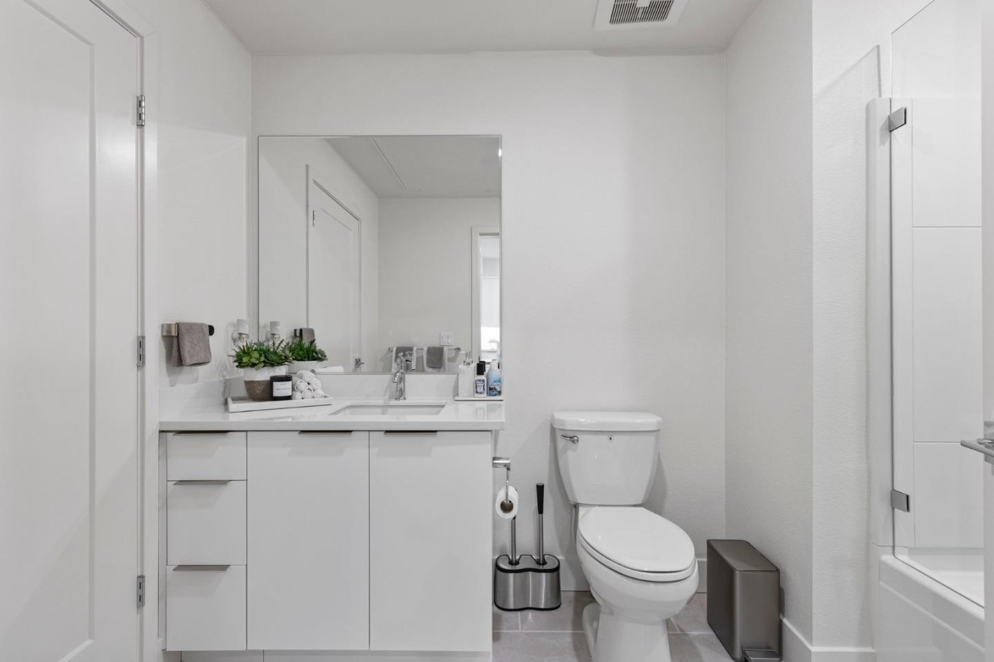 Detail Gallery Image 35 of 70 For 3698 Vision Cmn #318,  Fremont,  CA 94538 - 1 Beds | 1 Baths