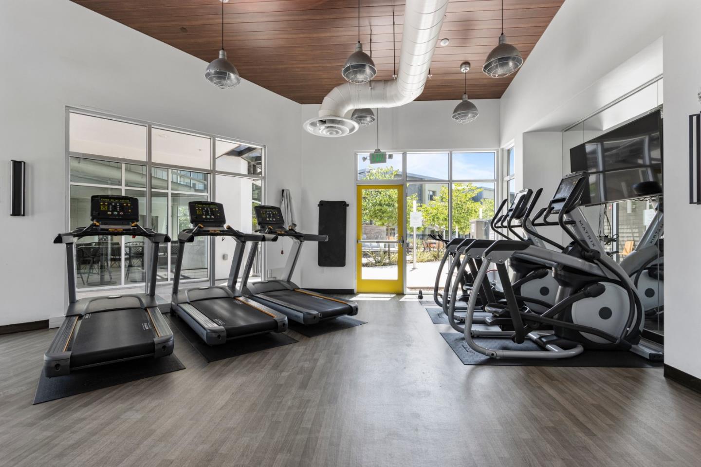 Detail Gallery Image 65 of 70 For 3698 Vision Cmn #318,  Fremont,  CA 94538 - 1 Beds | 1 Baths
