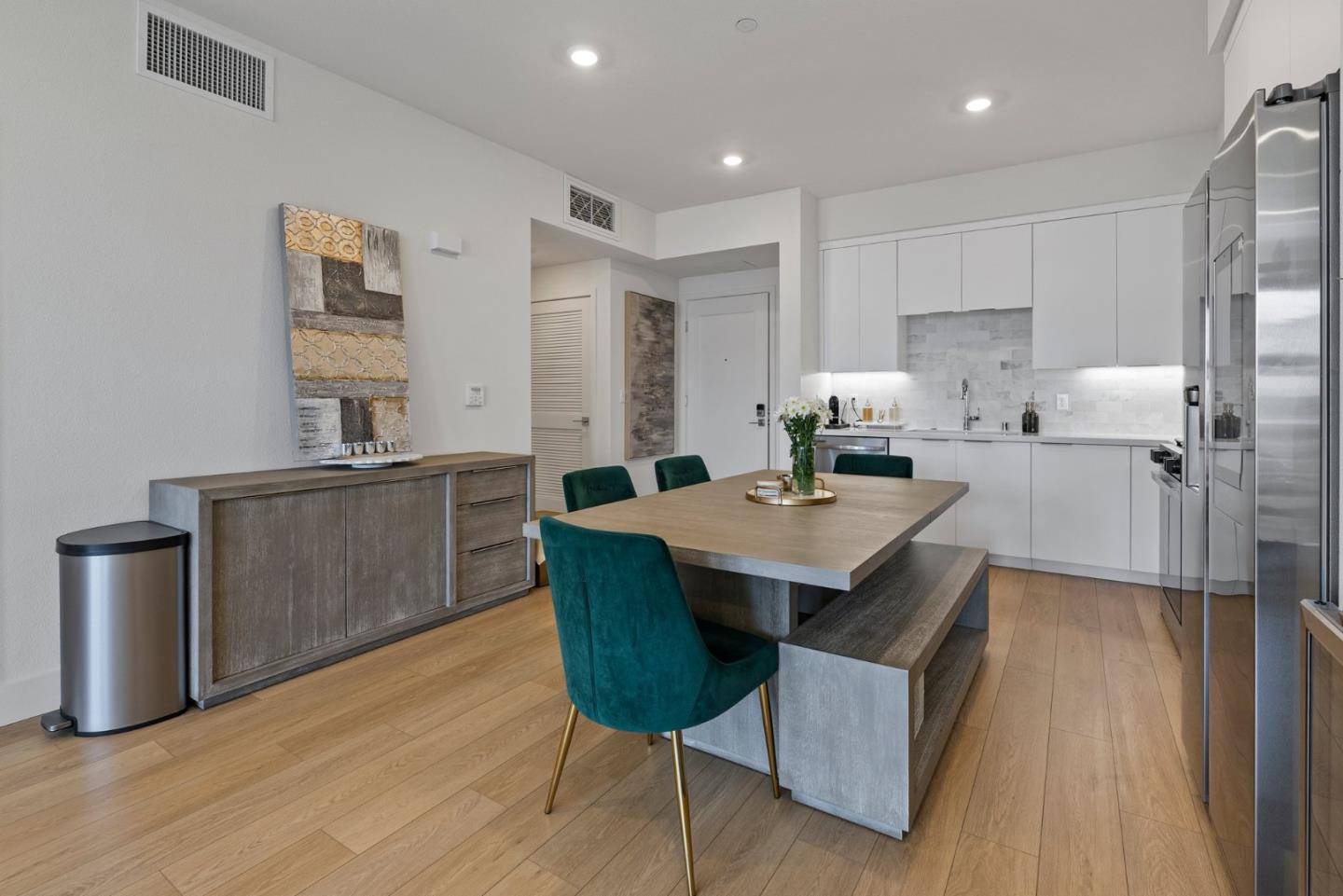 Detail Gallery Image 8 of 70 For 3698 Vision Cmn #318,  Fremont,  CA 94538 - 1 Beds | 1 Baths