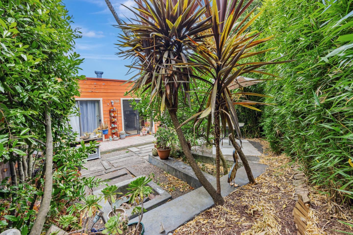Detail Gallery Image 20 of 21 For 154 San Benito Rd, Brisbane,  CA 94005 - 1 Beds | 1 Baths