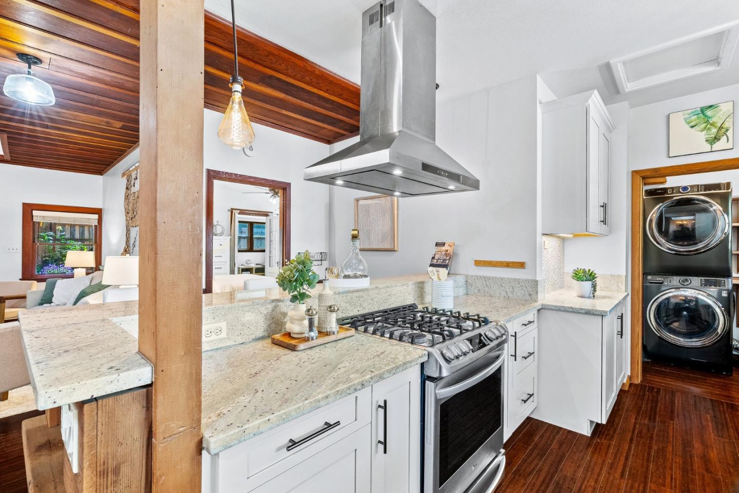 Detail Gallery Image 17 of 71 For 8866 Highway 9, Ben Lomond,  CA 95005 - 3 Beds | 2 Baths