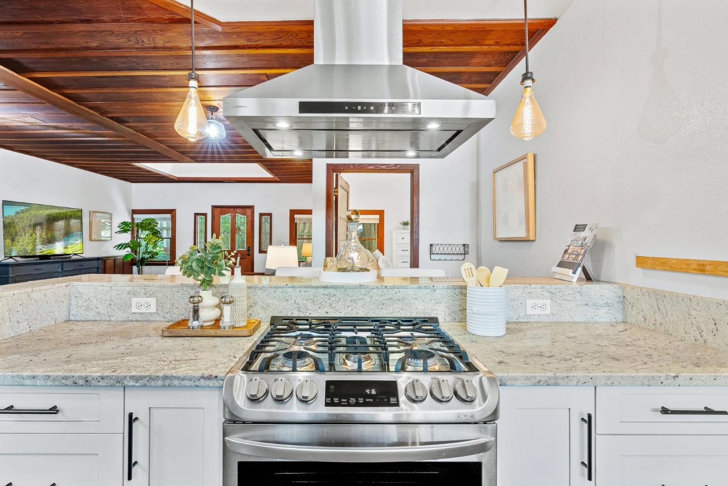 Detail Gallery Image 18 of 71 For 8866 Highway 9, Ben Lomond,  CA 95005 - 3 Beds | 2 Baths