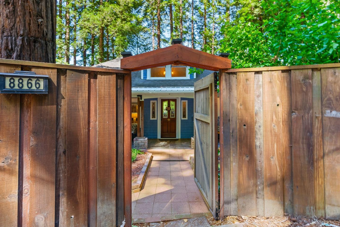 Detail Gallery Image 3 of 71 For 8866 Highway 9, Ben Lomond,  CA 95005 - 3 Beds | 2 Baths
