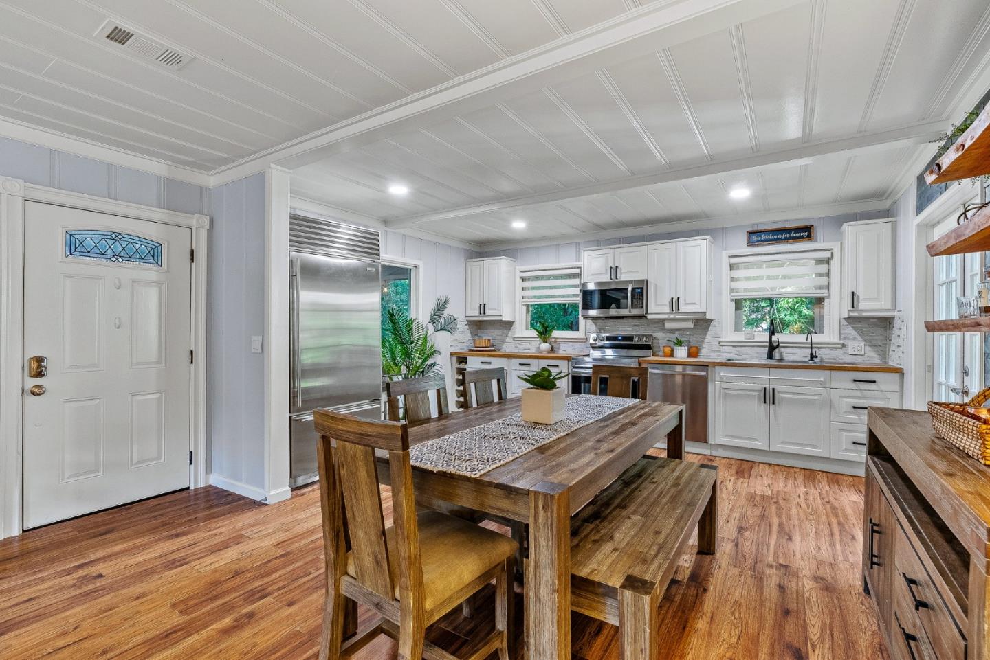 Detail Gallery Image 13 of 66 For 13896 Bear Creek Rd, Boulder Creek,  CA 95006 - 3 Beds | 2 Baths
