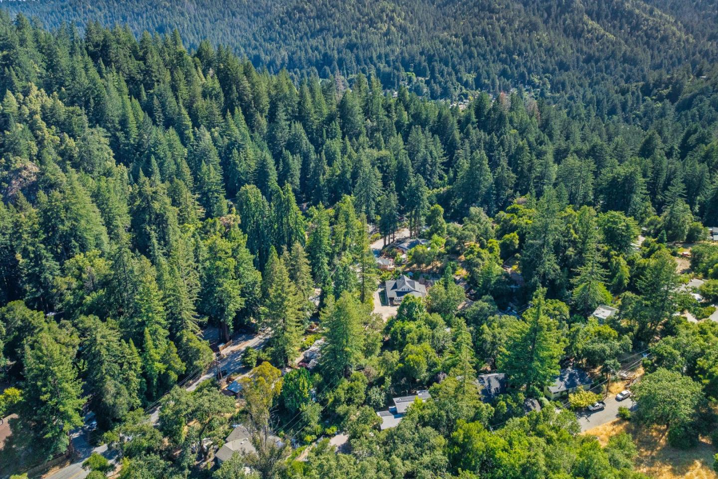 Detail Gallery Image 56 of 66 For 13896 Bear Creek Rd, Boulder Creek,  CA 95006 - 3 Beds | 2 Baths