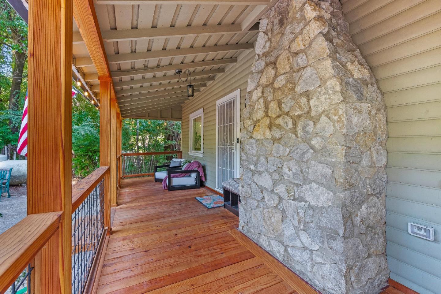 Detail Gallery Image 7 of 66 For 13896 Bear Creek Rd, Boulder Creek,  CA 95006 - 3 Beds | 2 Baths