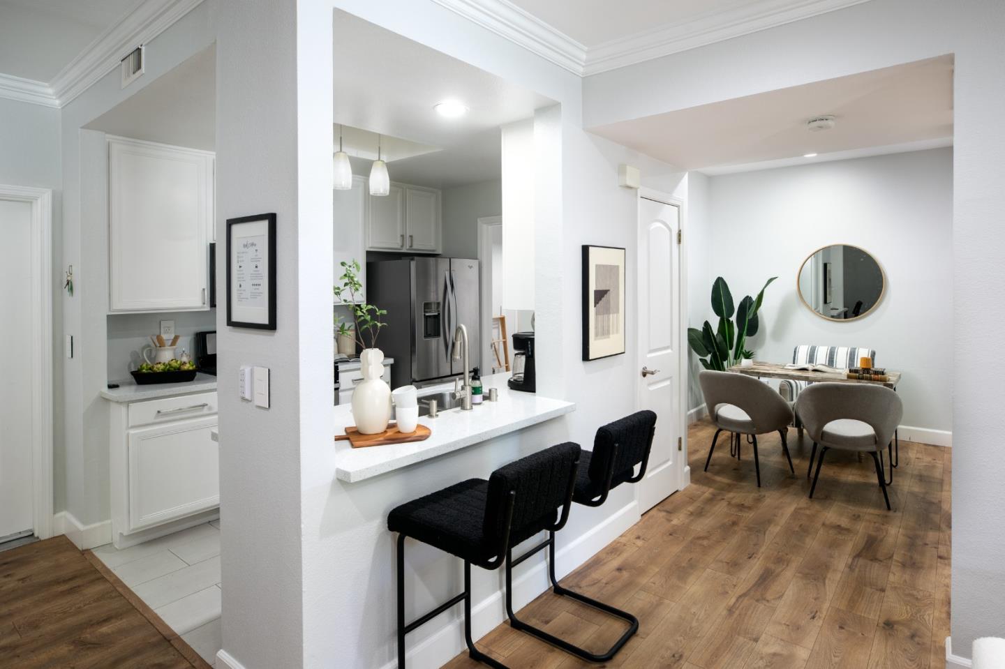Detail Gallery Image 8 of 21 For 607 Arcadia Ter #102,  Sunnyvale,  CA 94085 - 1 Beds | 1 Baths