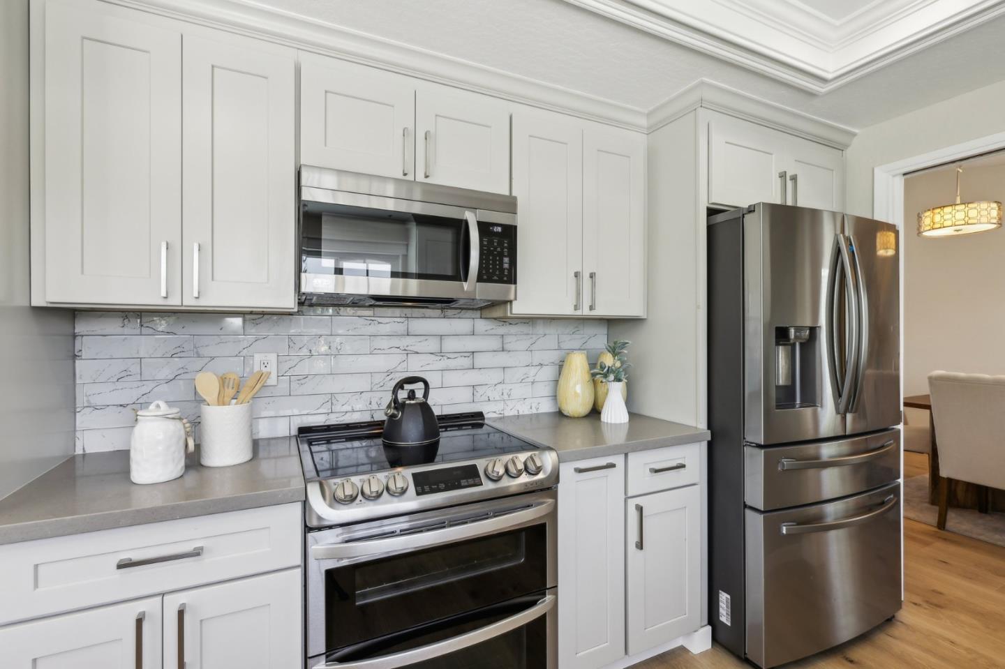 Detail Gallery Image 13 of 61 For 3065 Centerwood Way, San Jose,  CA 95148 - 4 Beds | 2/1 Baths