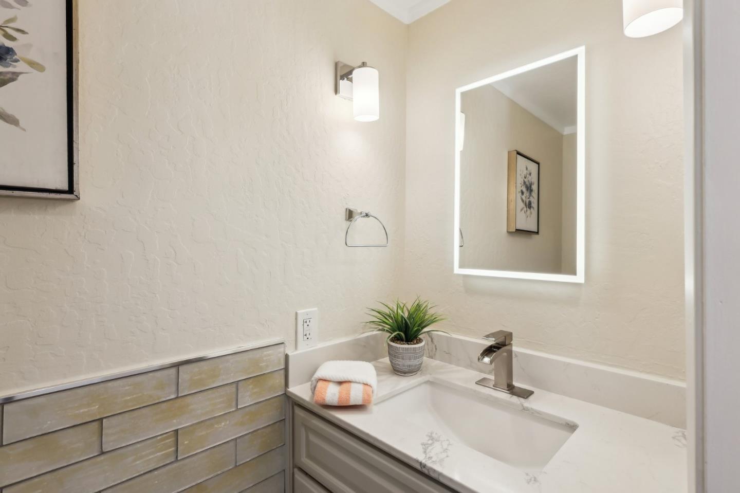 Detail Gallery Image 15 of 61 For 3065 Centerwood Way, San Jose,  CA 95148 - 4 Beds | 2/1 Baths