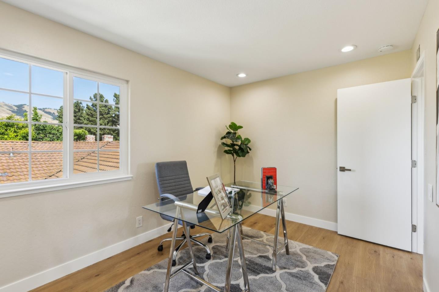 Detail Gallery Image 19 of 61 For 3065 Centerwood Way, San Jose,  CA 95148 - 4 Beds | 2/1 Baths
